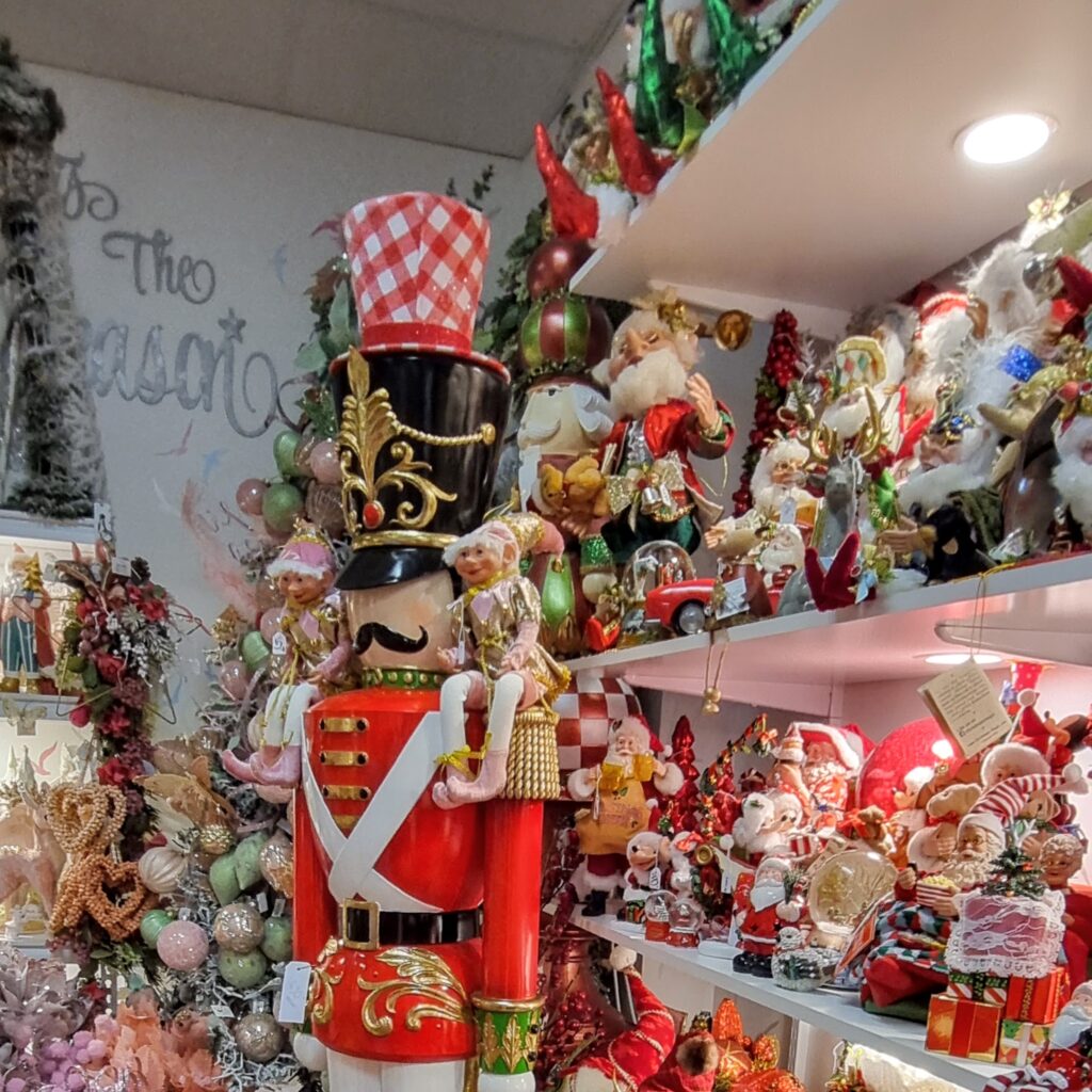0723GXMASJ_Christ Deco_SQ 0723GXMASJ_Christ Deco_SQ